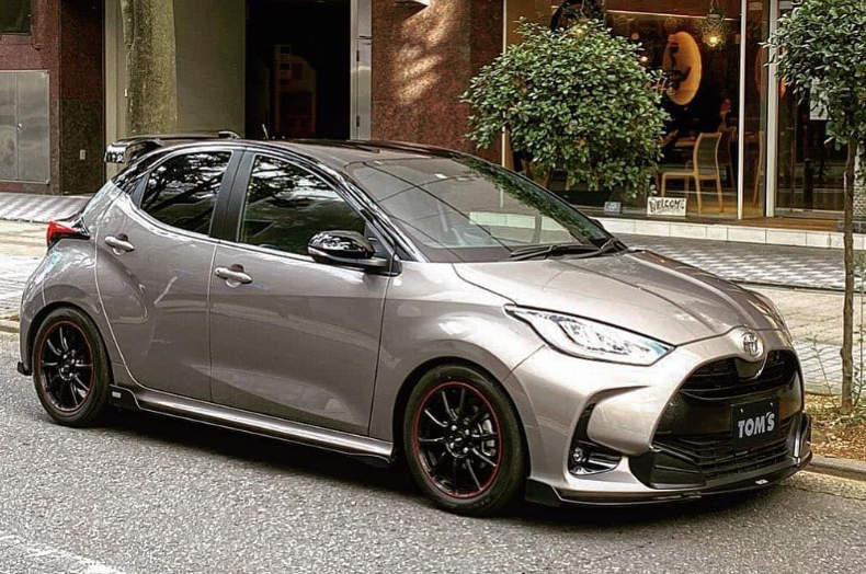 The Comprehensive Guide to the Toyota Yaris: The King of Efficiency